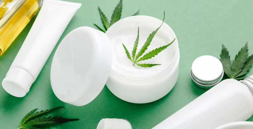 hemp-moisturizing-cream-white-jar-with-cbd-oil-cannabis-leaf-set-skin-care-cosmetics-green-background-closeup_221542-2728